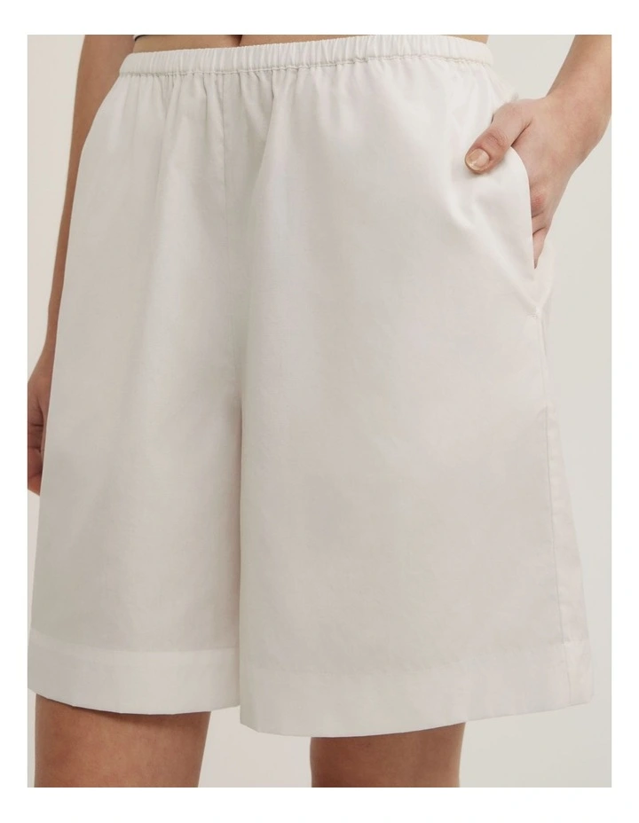 Poplin Bermuda Shorts in Fresh White image 4