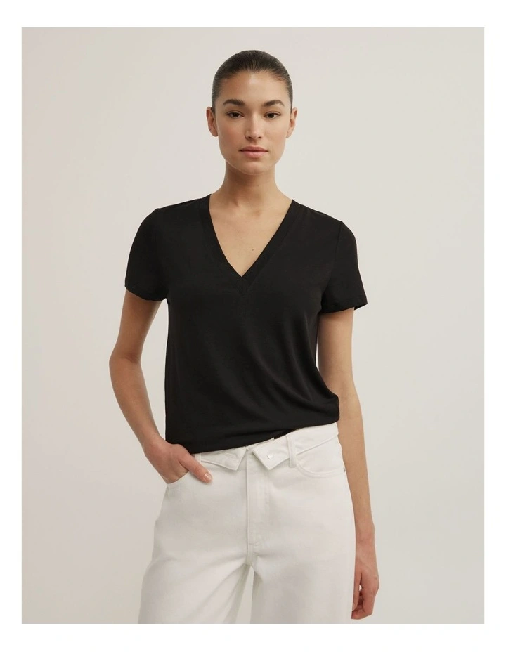 Jersey V-neck T-shirt in Black image 1