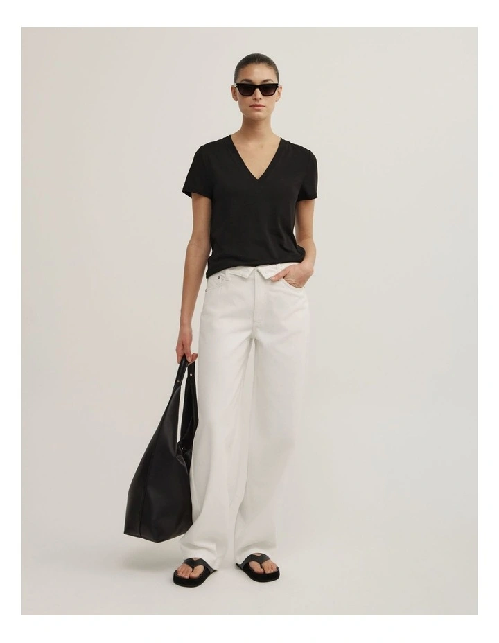 Jersey V-neck T-shirt in Black image 2