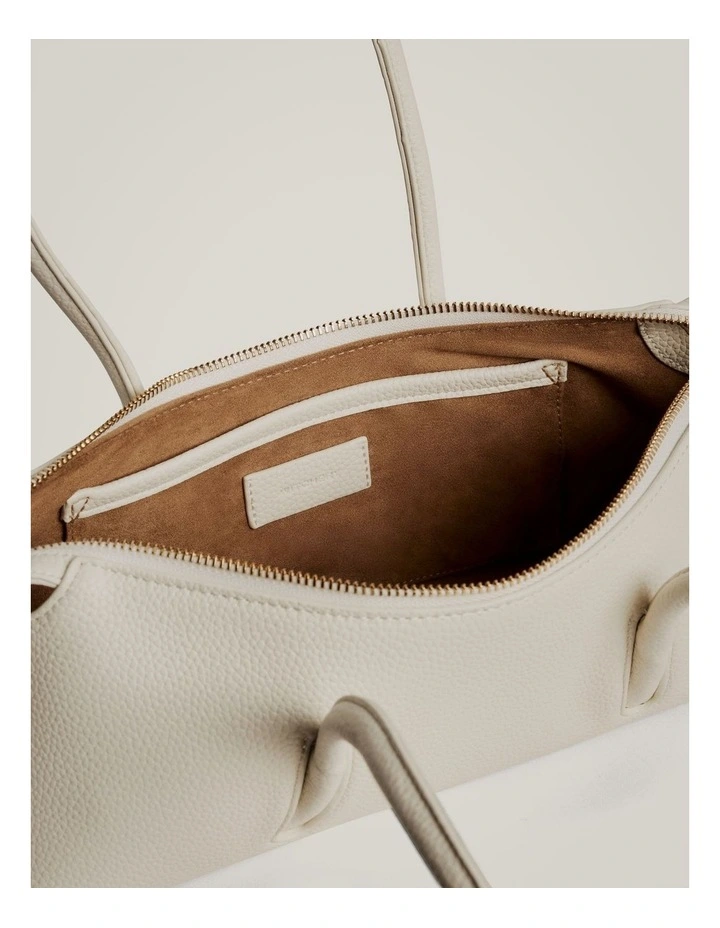 Whitley Shoulder Bag in Chalk image 4