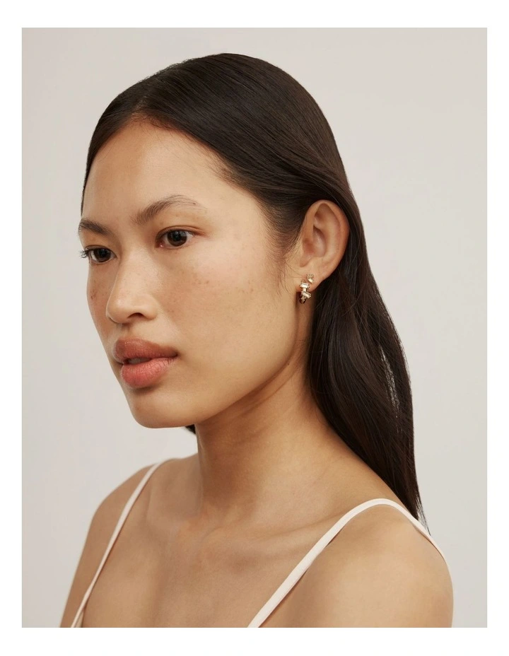 Ava Earring Set in Gold image 2