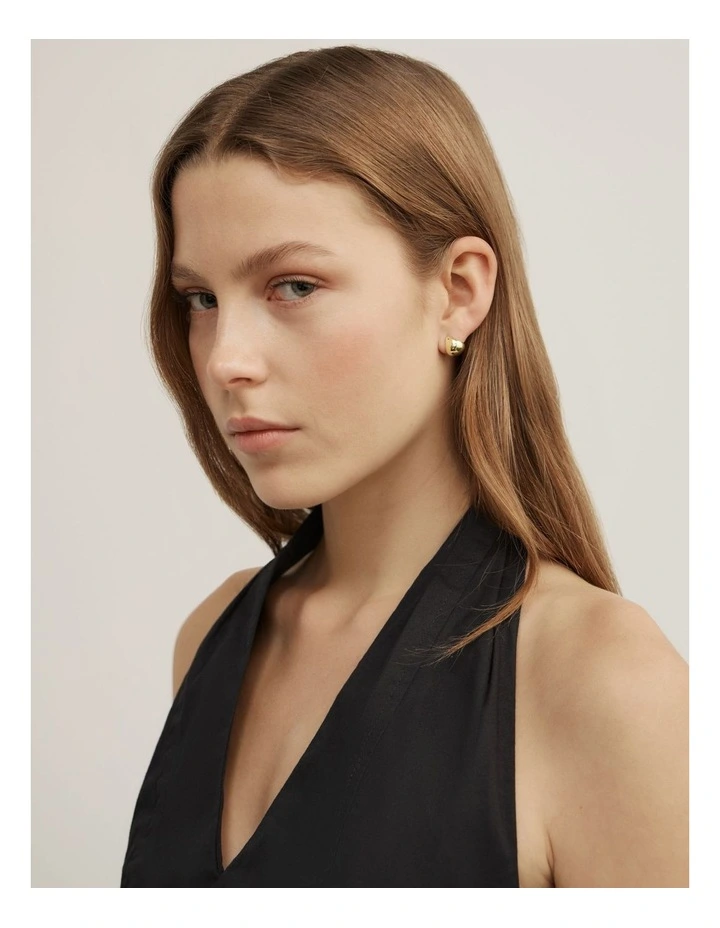 Aubrey Hoop Earrings in Gold image 2
