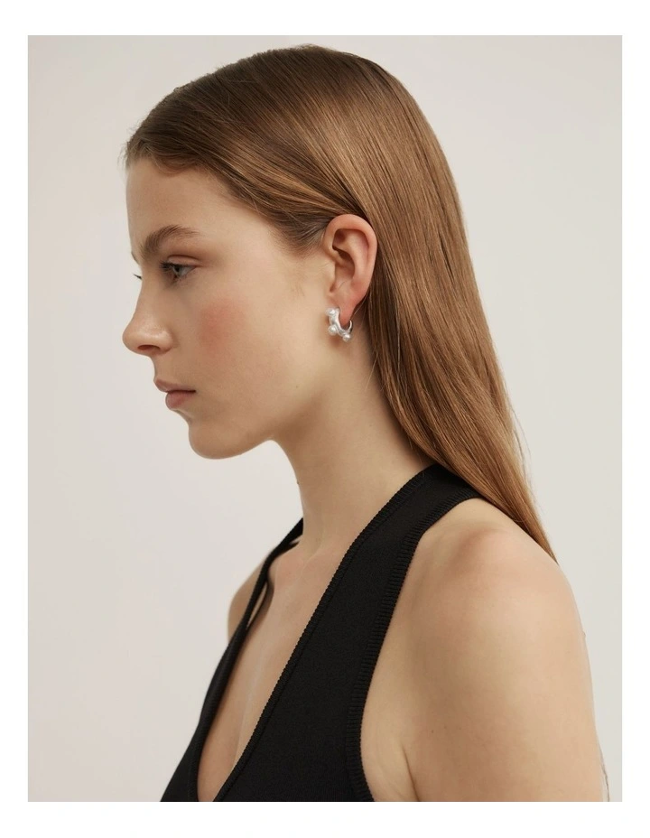 Regan Hoop Earrings in Satin Silver image 2