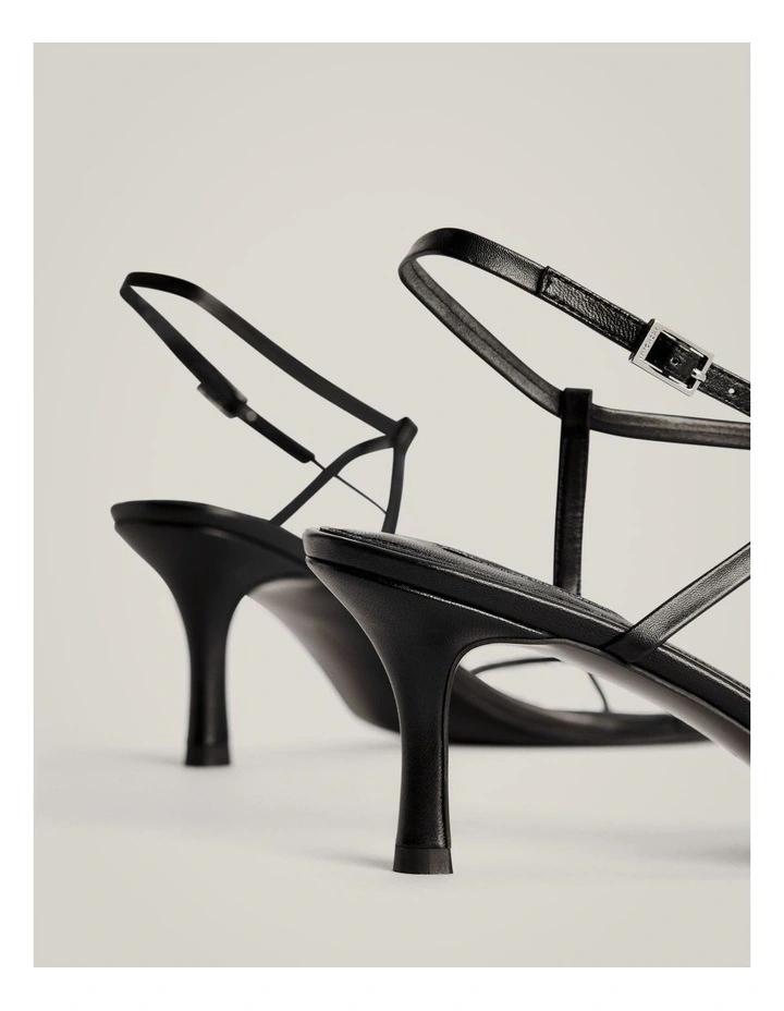 Saffia Heel in Black image 9