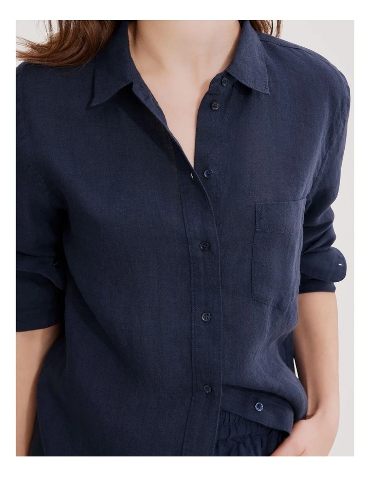 Organically Grown Linen Shirt in Navy image 2