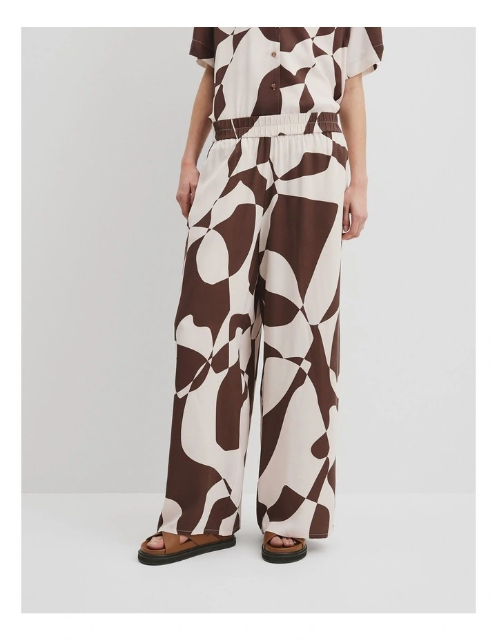 Print Pull On Cupro Pintuck Pant in Cocoa Geo image 2