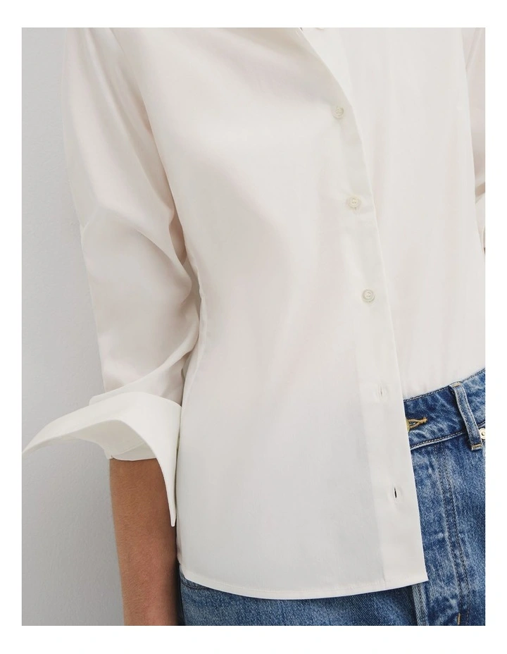 Fitted Poplin Shirt in Antique White image 2