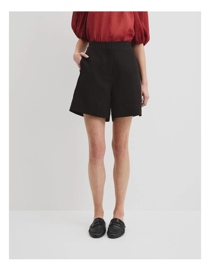 Organically Grown Linen Suit Short in Black image 2