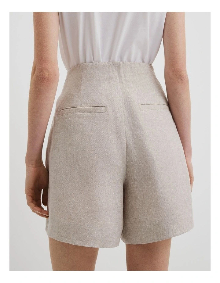 Organically Grown Linen Suit Short in Sand image 3