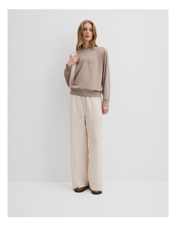 Taupe colour