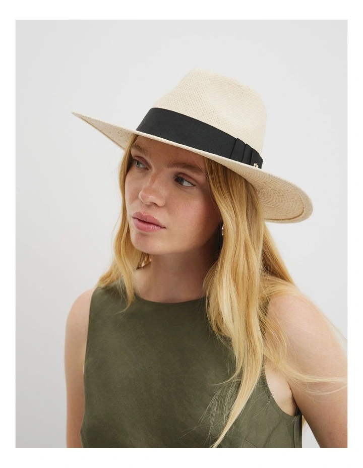 Wide Brim Panama in Natural image 4