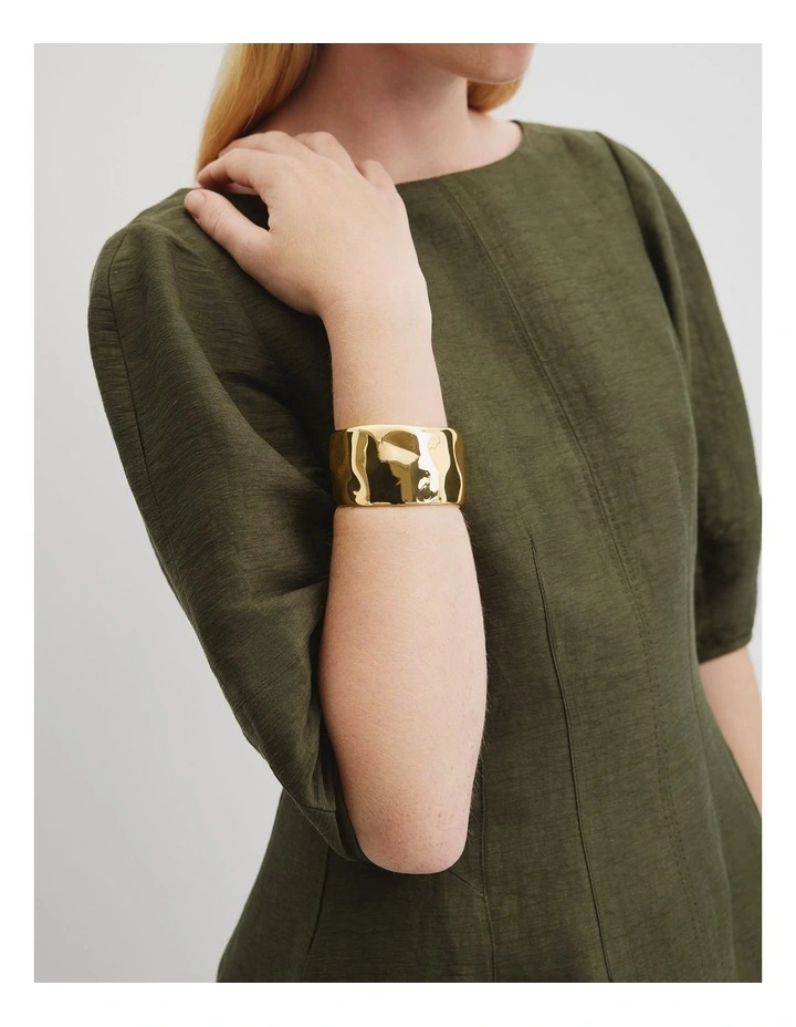 Kora Molten Cuff in Gold image 2
