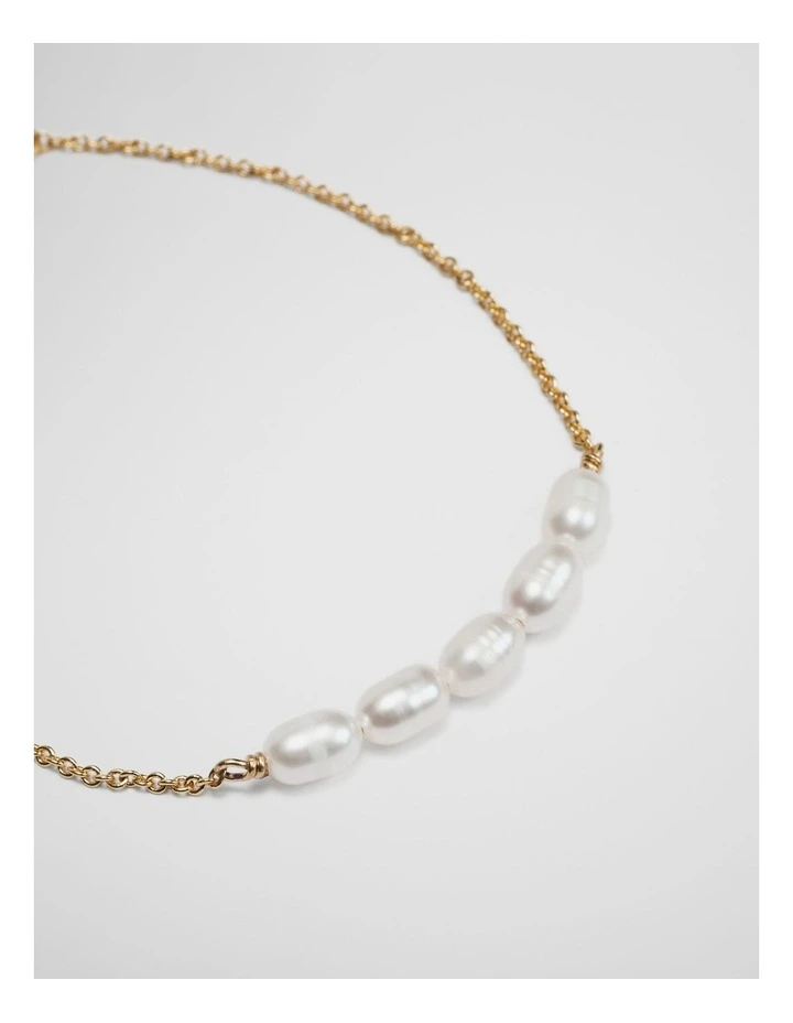 Mia Freshwater Pearl Bracelet in Gold image 3