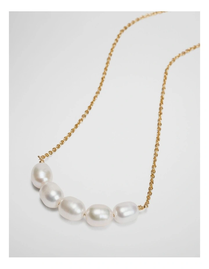 Mia Freshwater Pearl Necklace in Gold image 3