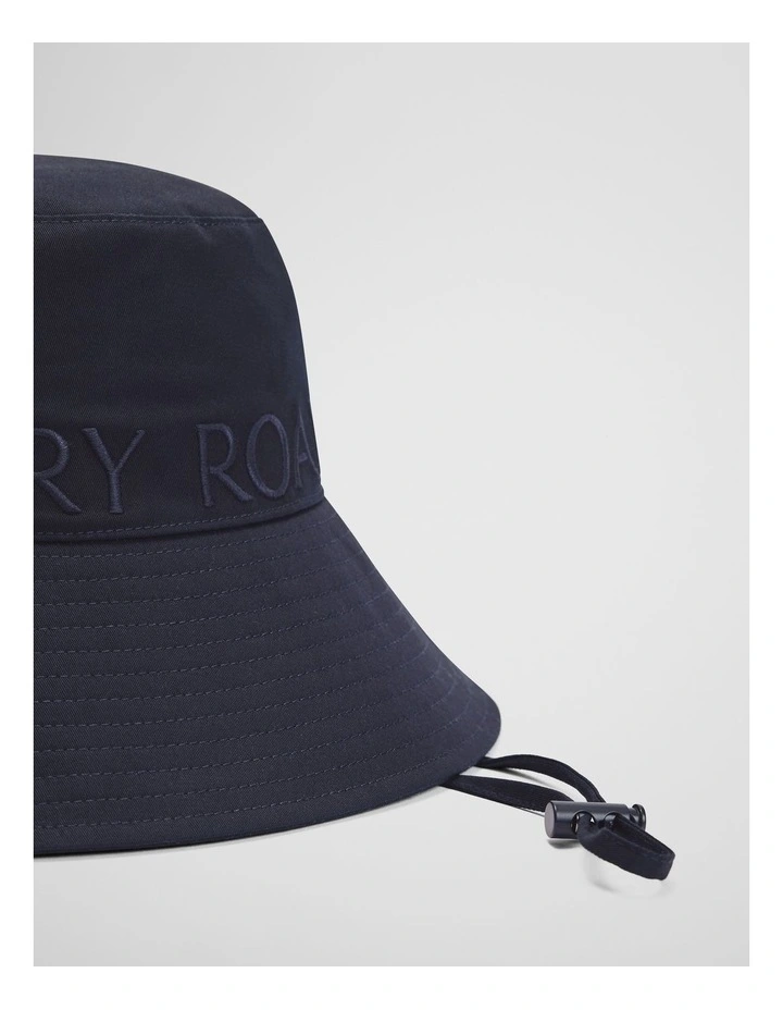 Cr Bucket Hat in Navy image 3