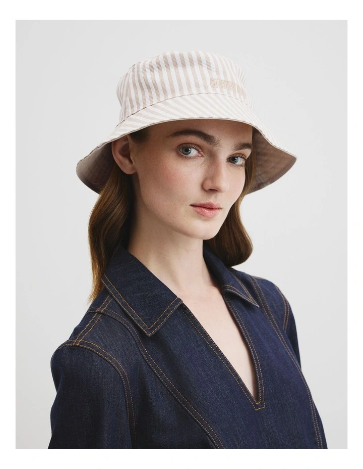 Cr Reverse Bucket Hat in Sand image 2