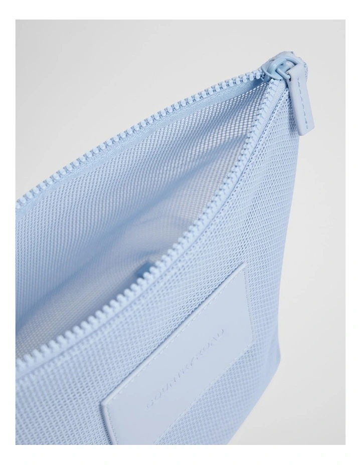 Mesh Tri Cosmetic Case in Cloud image 2