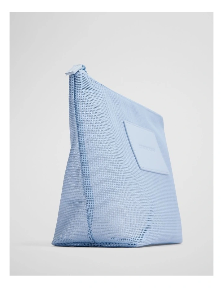 Mesh Tri Cosmetic Case in Cloud image 3