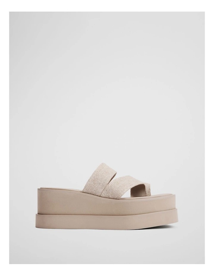 Arya Flatform in Natural image 1