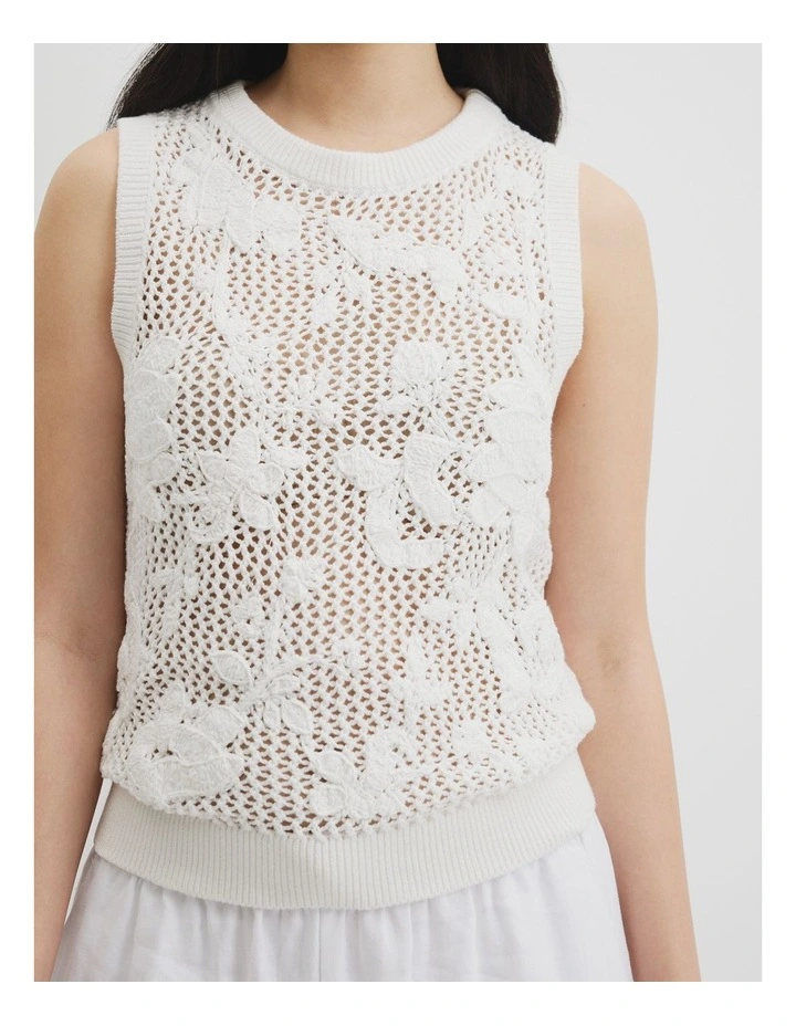 Applique Knit Tk in Antique White image 3