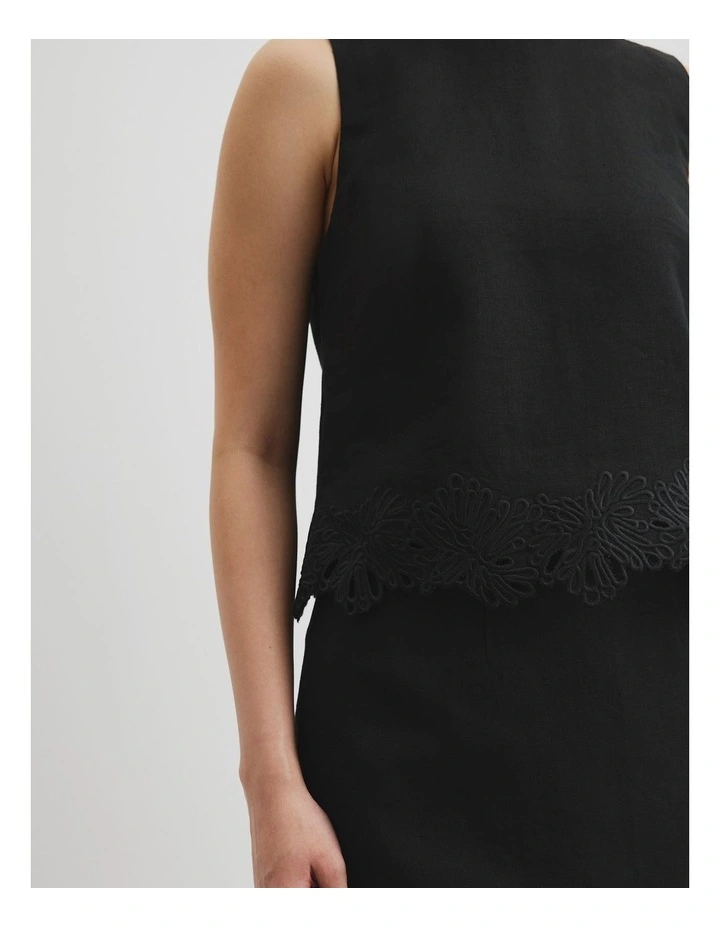 Linen Scalloped Top in Black image 2