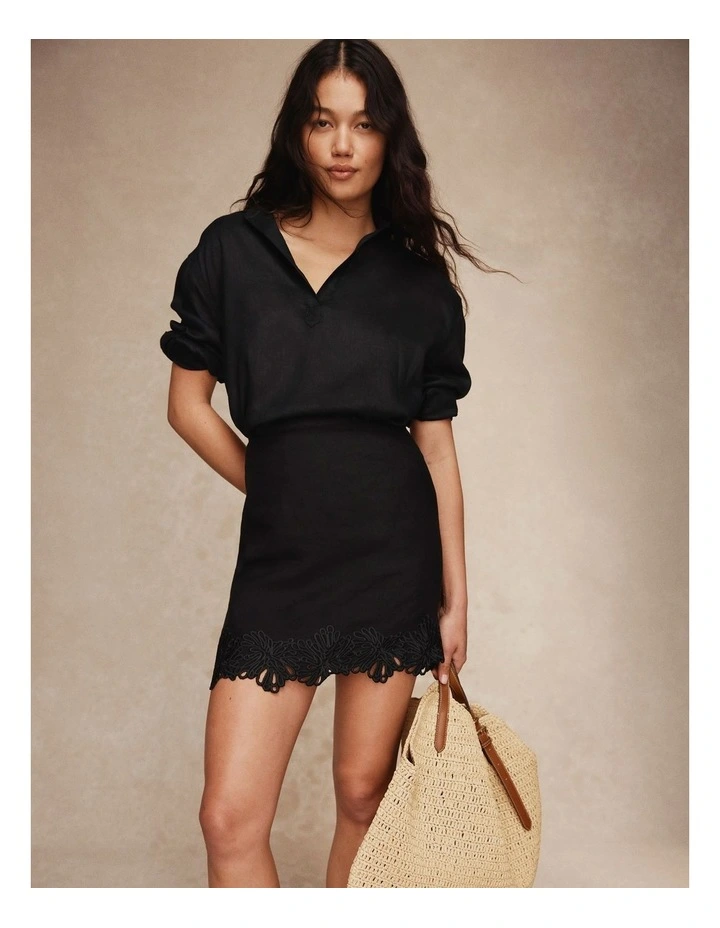 Linen Scalloped Skirt in Black image 2