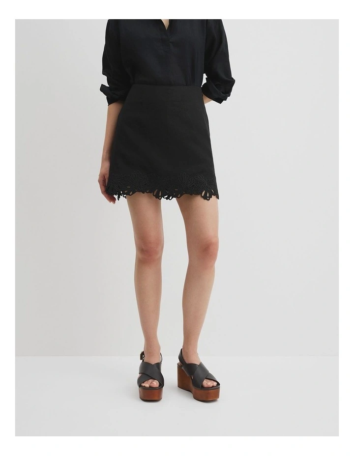 Linen Scalloped Skirt in Black image 3