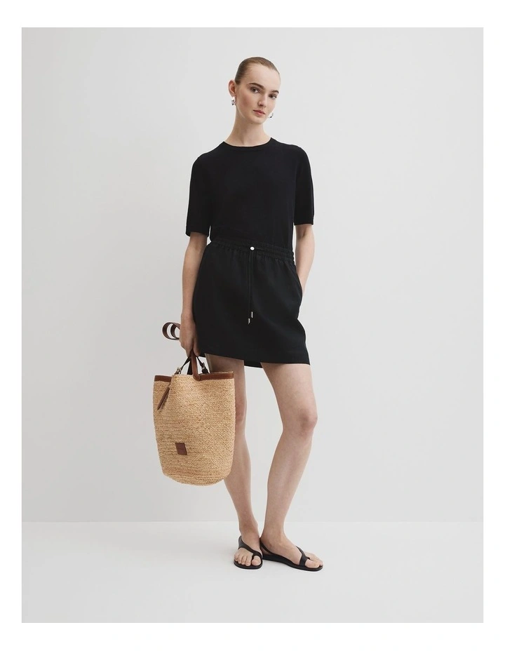 Organically Grown Cotton Linen Short Sleeve Knit T-shirt in Black image 3