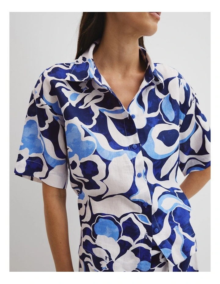 Organically Grown Linen Short Sleeve Print Shirt in Abstract Floral Print image 2