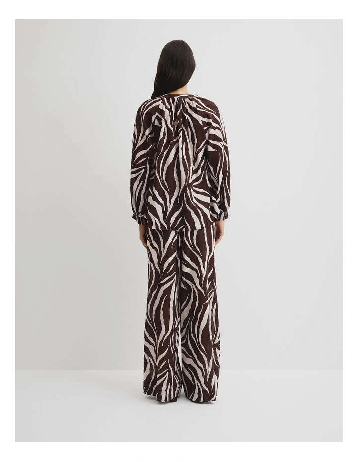 Print Blouson Blouse in Mocha Animal image 4