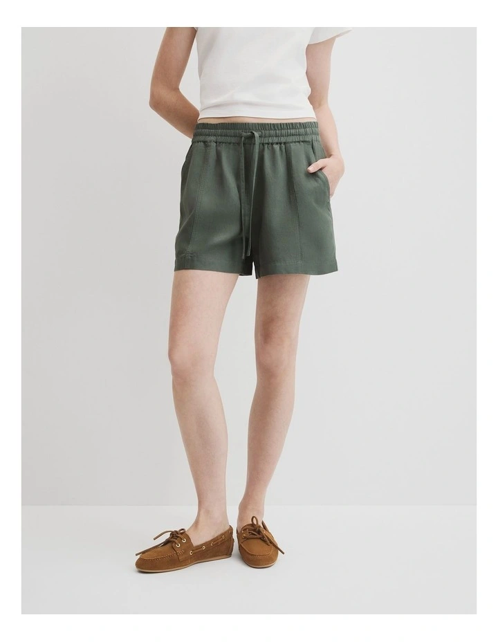 Panelled Short in Pine image 2