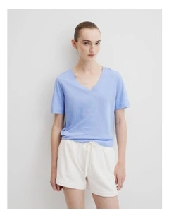 Australian Good Earth Cotton Short Sleeve V-neck T-shirt in Cornflower