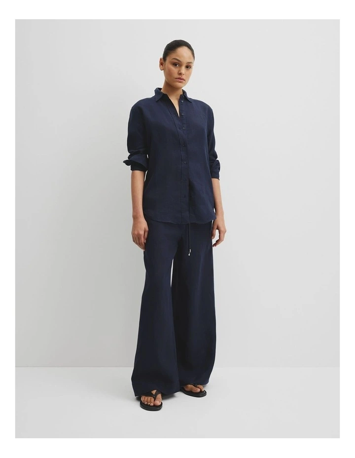 Organically Grown Linen Shirt in Navy image 3