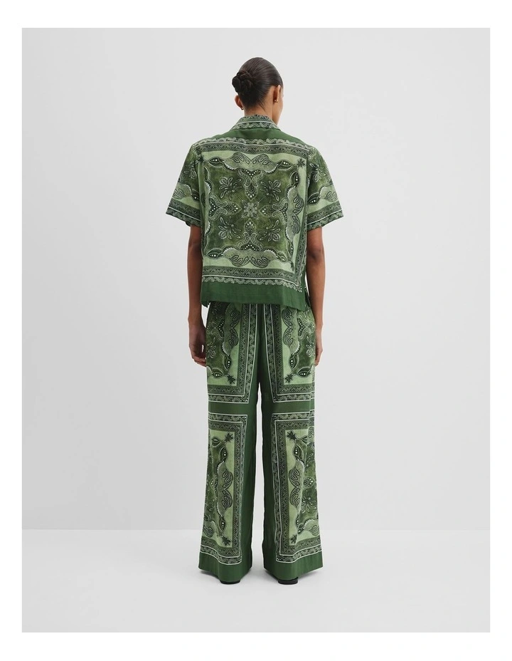 Organically Grown Cotton Short Sleeve Shirt in Fern Scarf Print image 4