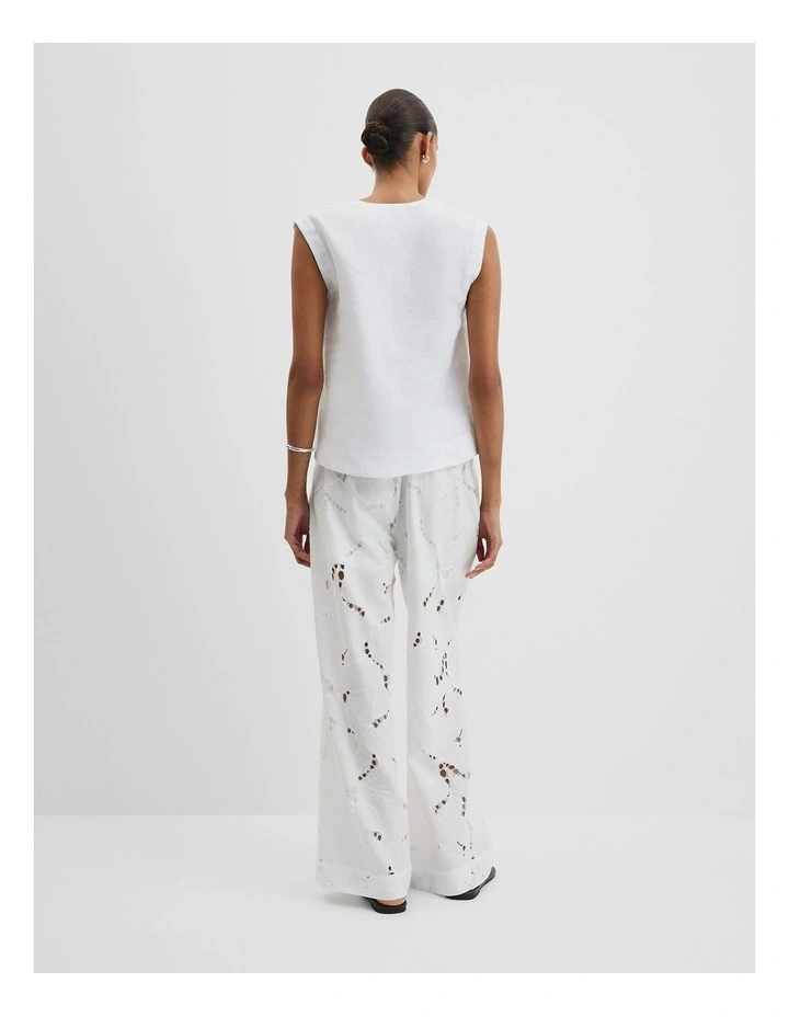 Organically Grown Linen Sleeveless V-Neck Linen Tank in White image 4