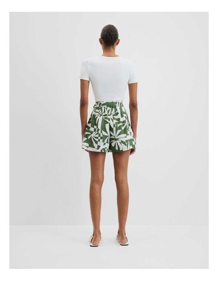 Organically Grown Linen Print Shorts in Fern Palm Geo image 4