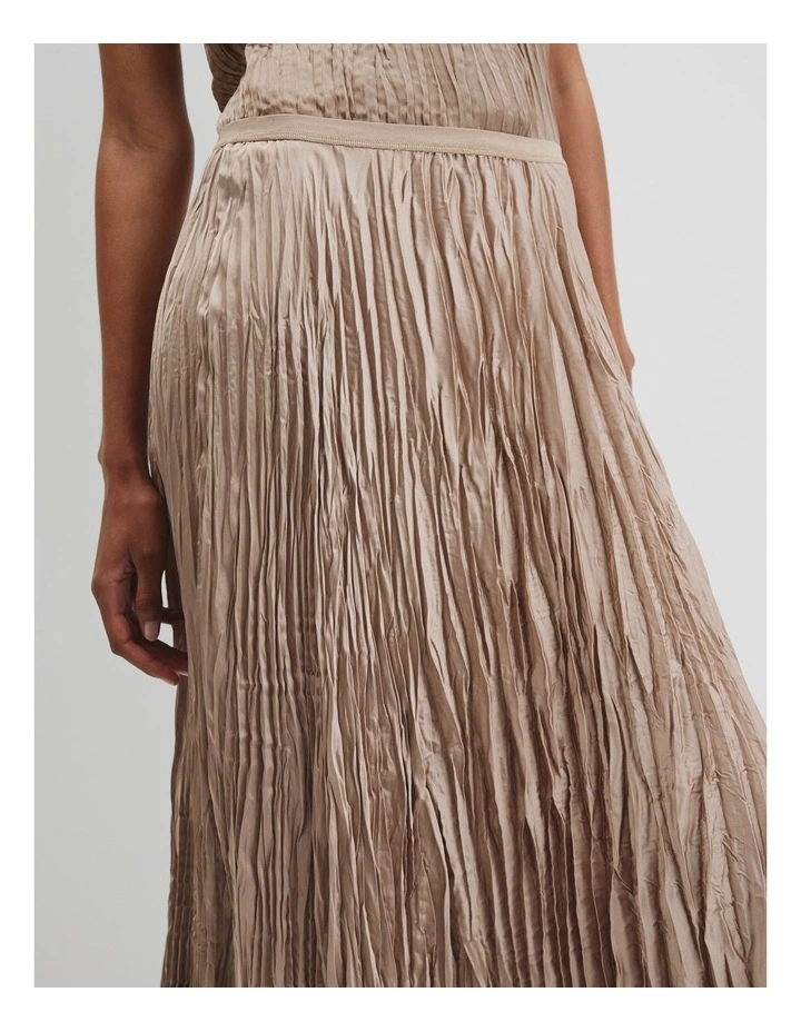 Crinkle Skirt in Tapioca image 3