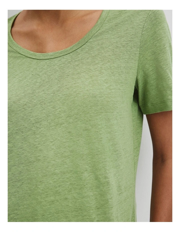 Linen Scoop Neck T-shirt in Kiwi image 3