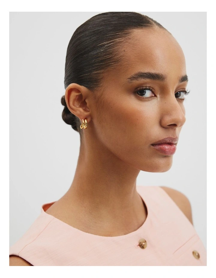 Cassia Hoop Earring in Gold image 2