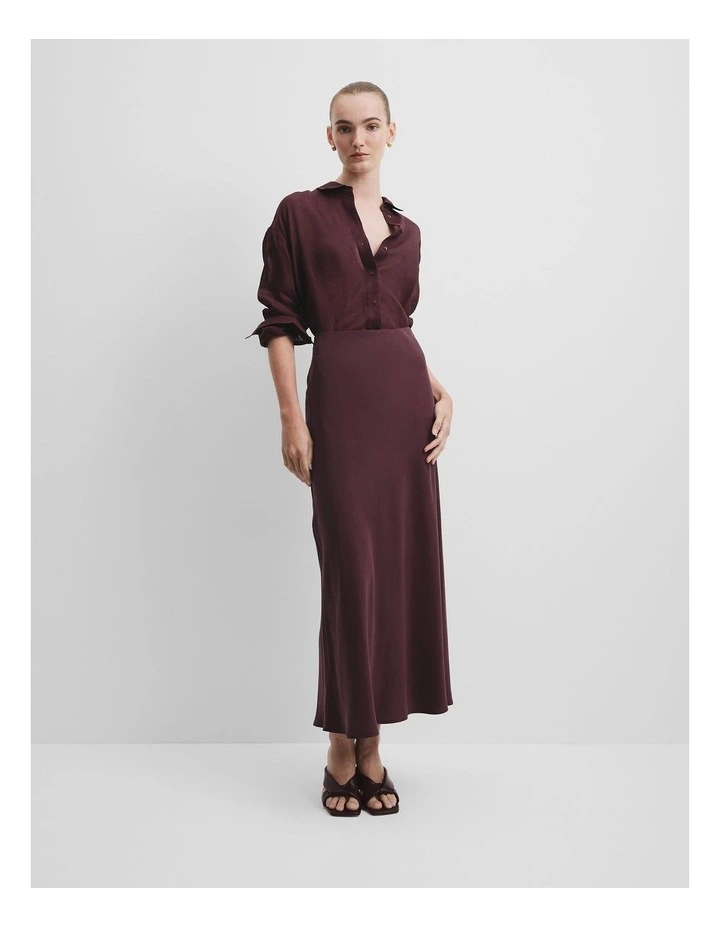 Fluid Bias Skirt in Plum image 1