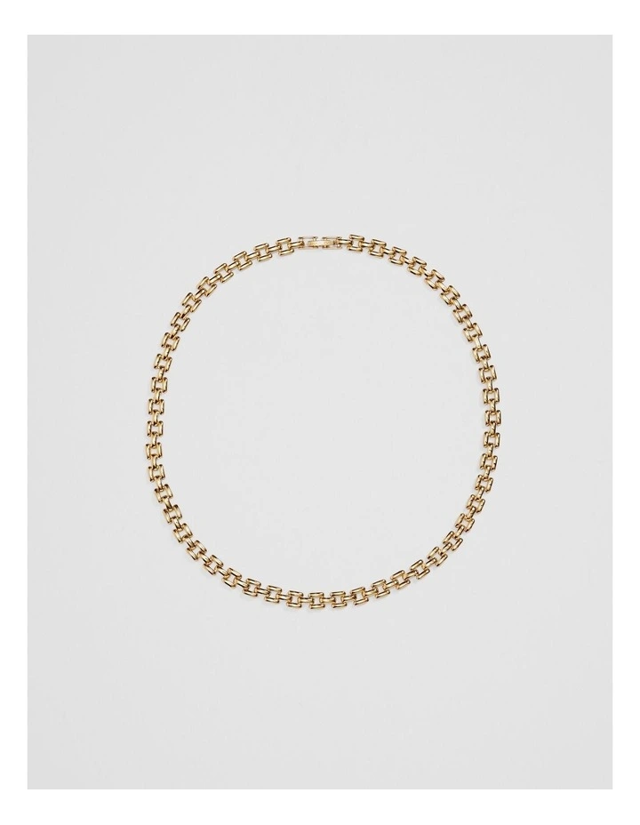 Maeve Chain Necklace in Gold image 1
