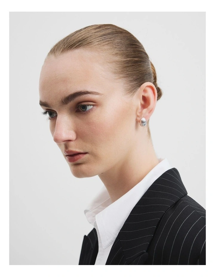 Imogen Reversible Huggie in Silver image 2