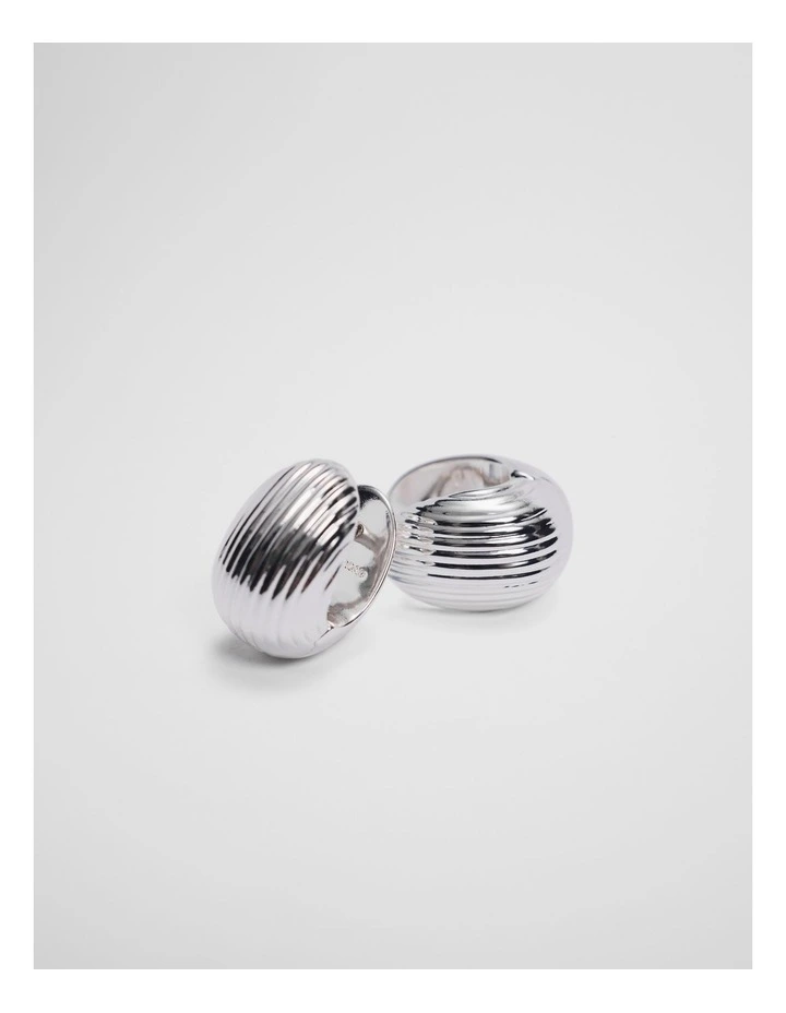 Imogen Reversible Huggie in Silver image 3