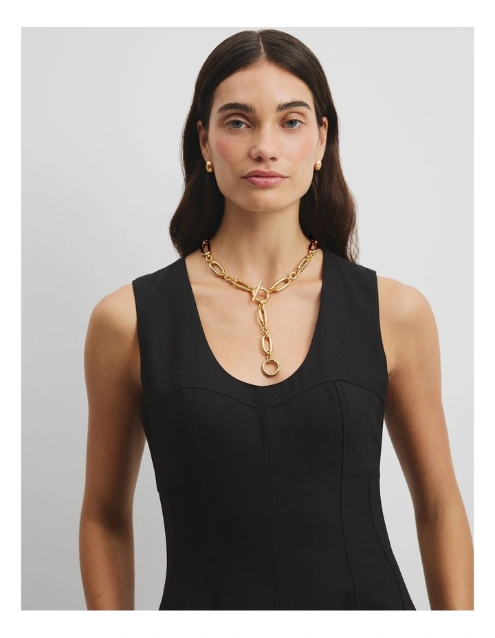 Aubrey Chain Necklace in Gold image 2