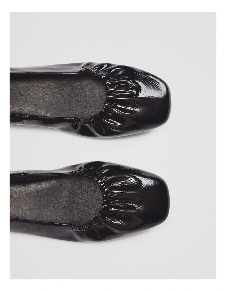 Pippa Ballet in Black image 3