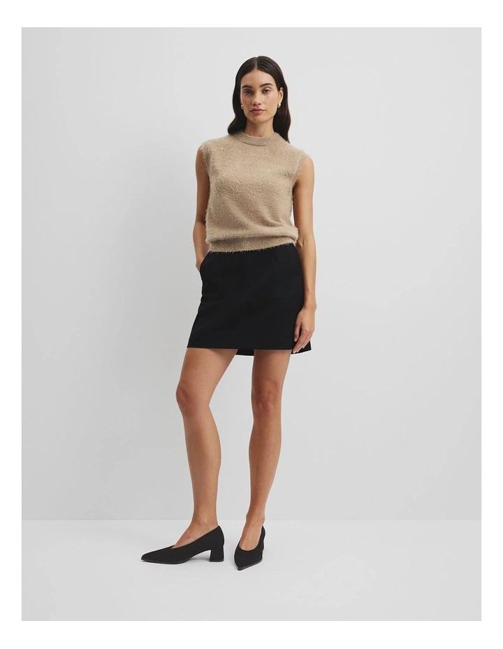 Gillian Low Heel in Black image 2