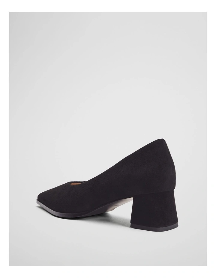 Gillian Low Heel in Black image 4