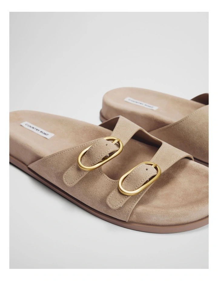 Zuri Slide in Praline image 3