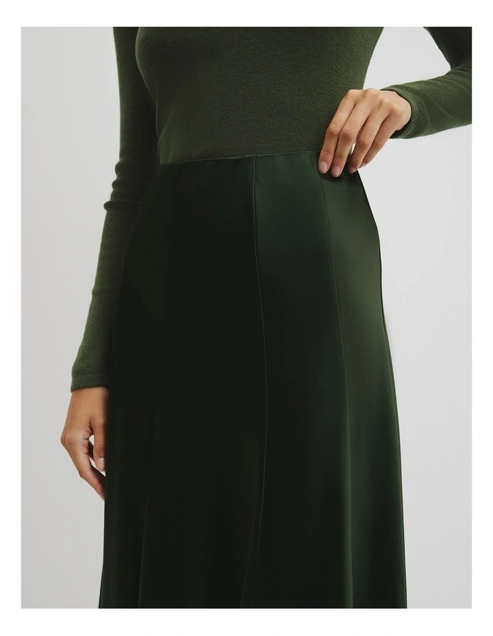 Prairie Skirt in Moss Green image 3