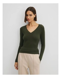 Cupro Rib V-neck Neck Top in Moss Green